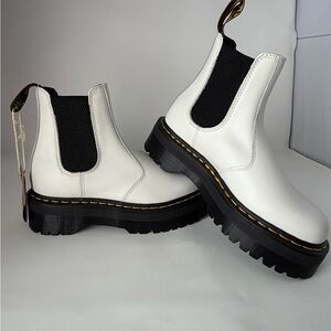 Dr. Martens 2976 Quad White Leather Chelsea Boots Women US 8 Slip Resistant